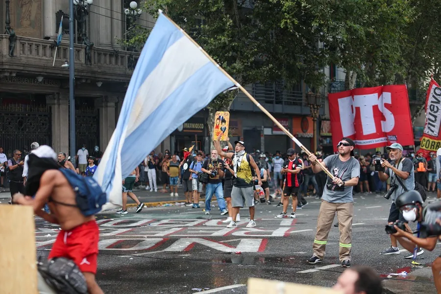 Argentina va a una huelga general en protesta contra la reforma laboral