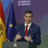 Sánchez se compromete a luchar contra la discriminación del pueblo gitano en España
