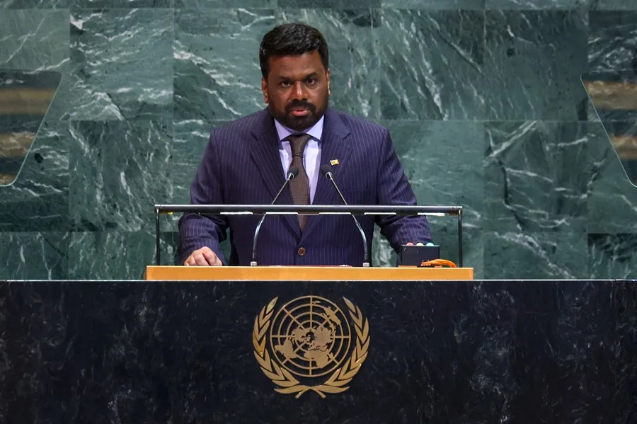 Sri Lanka asume la custodia de un segundo buque de guerra iraní y evacua a sus 208 tripulantes
