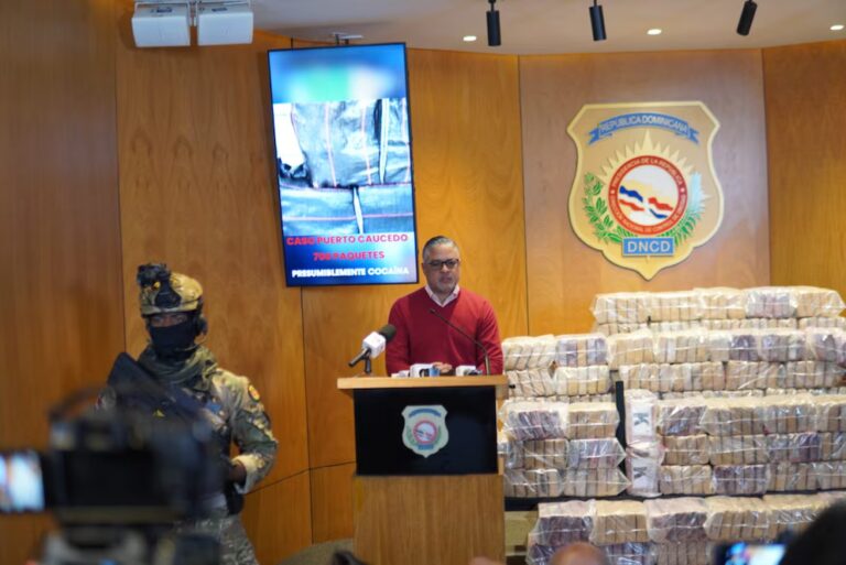 DNCD incauta 700 paquetes de presunta cocaína en el Puerto Caucedo