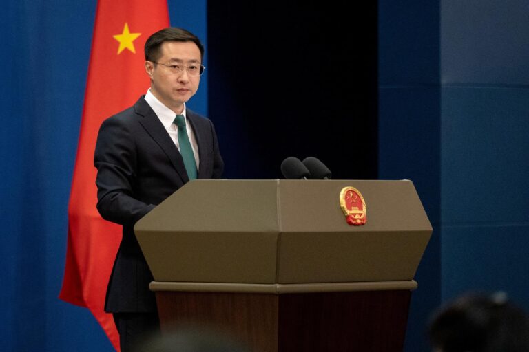 China dice que mantiene la comunicación con EE.UU. de cara a la "posible" visita de Trump
