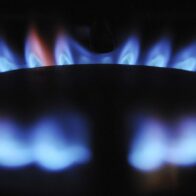 El precio del gas natural se dispara otro 45 % y supera los 63 dolares