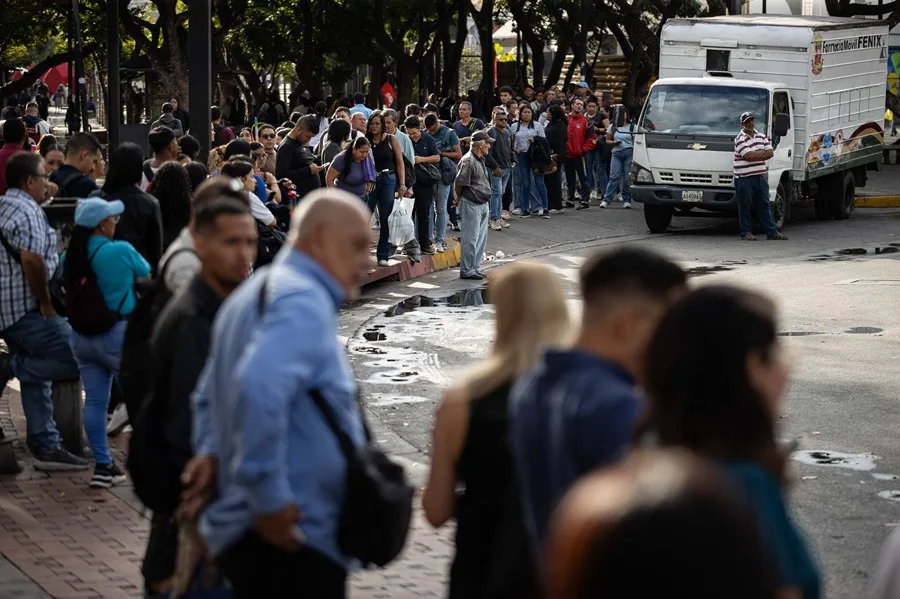 Delcy Rodríguez denuncia que hubo un intento de «parar el transporte» en Caracas