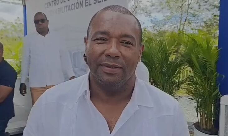 Empresario Ramón advierte sobre crisis en el sector avícola: producción de pollos cae un 30 % en República Dominicana