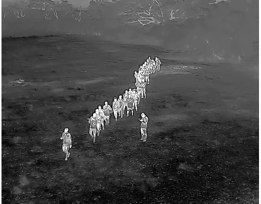Detienen a 65 extranjeros indocumentados detectados con drones por el Ejército en Dajabón