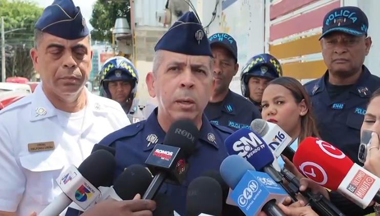 Policía lamenta uso de gas pimienta contra la prensa y asegura investigarán actuación de agentes
