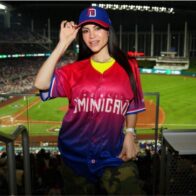 Natti Natasha lanza la primera bola en duelo entre República Dominicana e Israel en el Clásico Mundial