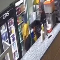 Delincuente asalta pica pollo en La Romana