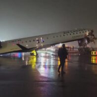 Accidente en Aeropuerto LaGuardia de Nueva York: Dos pilotos mueren tras chocar avión de Air Canada y camión de bomberos