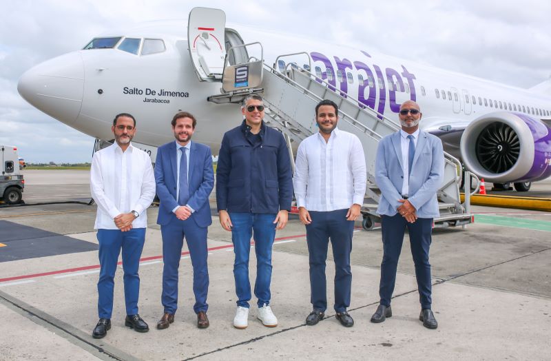 Arajet recibe su aeronave 14 “Salto de Jimenoa”