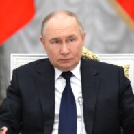 Putin promulga ley que prohíbe extraditar a extranjeros que sirvieron en el Ejército ruso