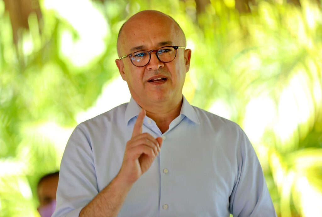 Francisco Domínguez Brito propone flexibilizar normativa para impulsar el teletrabajo