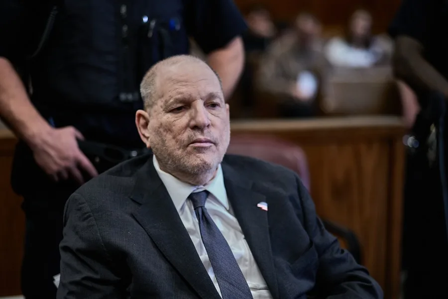Harvey Weinstein vuelve a defender su inocencia y describe la cárcel como un «infierno»