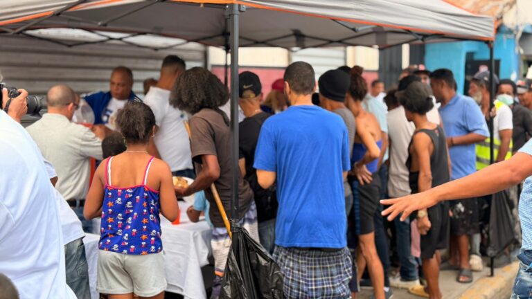 Hogar Crea rescata en Santiago 19 personas en condición de calle