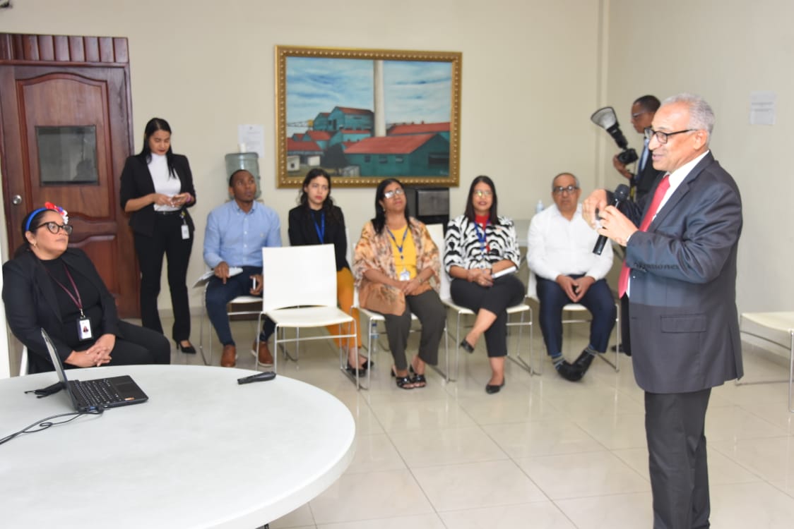 DGJP imparte charla en Bienes Nacionales sobre el Sistema de Reparto Estatal