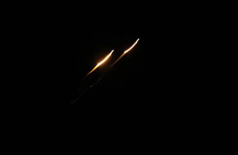 Mueren tres mujeres palestinas en Cisjordania por el impacto de un misil de racimo iraní
