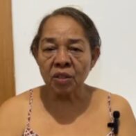 Peluquera de 68 años enfrenta grave crisis de salud y riesgo de perder su vivienda