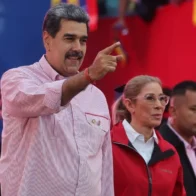 Maduro y Cilia Flores, dispuestos a presentar pruebas de que no pueden financiar su defensa