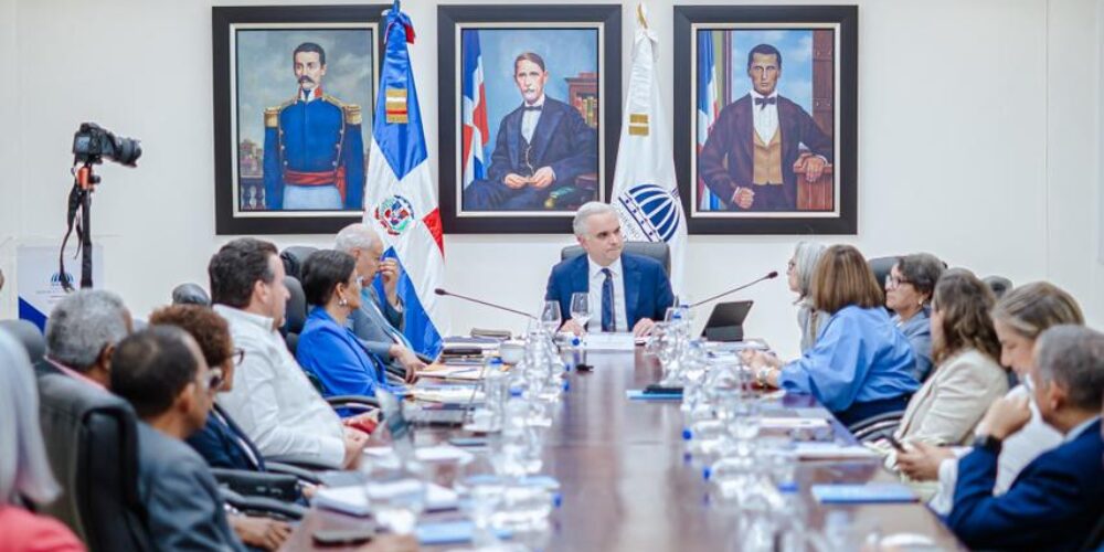 Luis De Camps emite la Orden Departamental 04-2026 para iniciar con previsión la preparación del año escolar 2026-2027