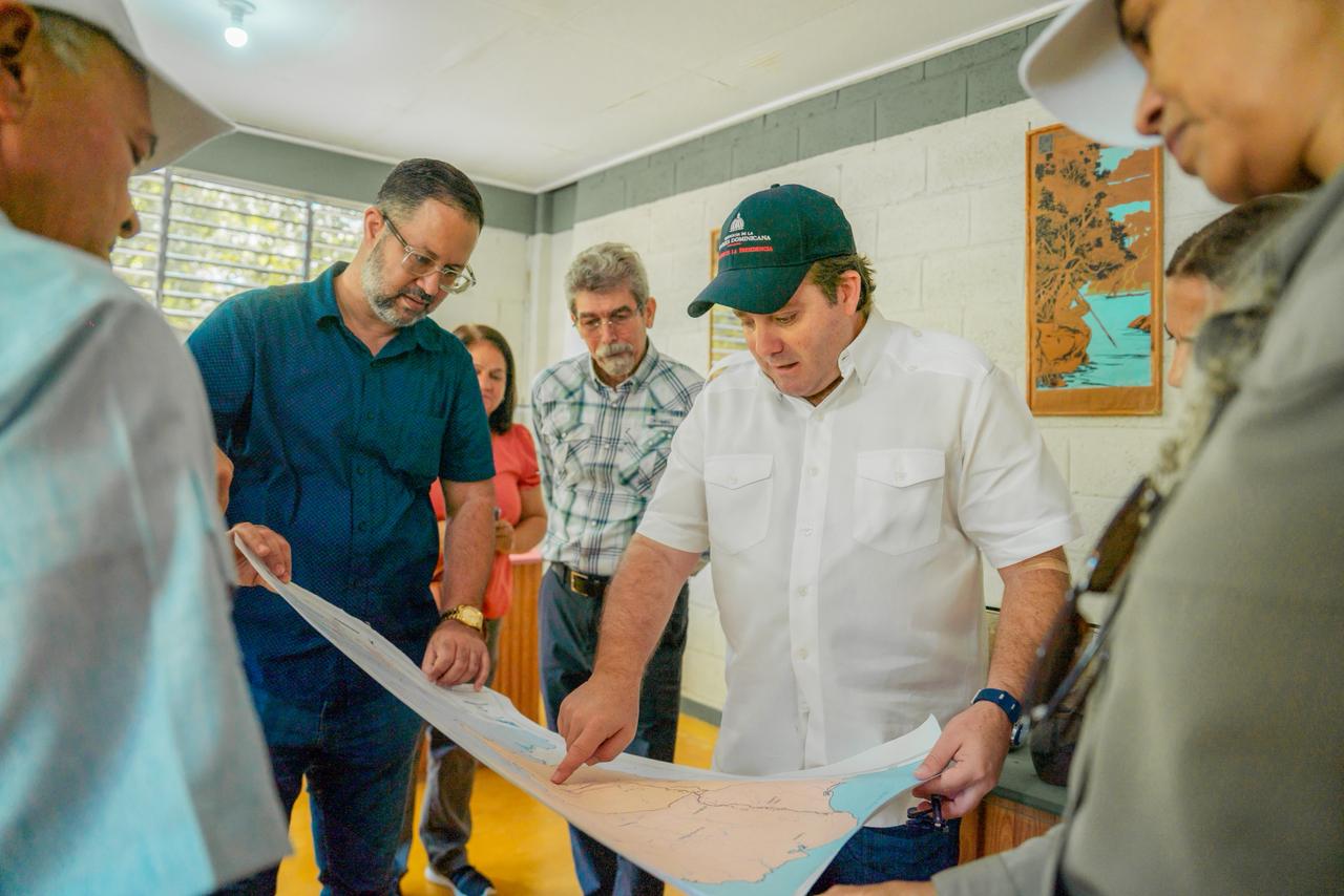 Paliza recorre puntos históricos de Jánico que formarán parte de la Ruta del Encuentro