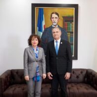 Embajadora de España visita el TSE para conocer su rol en la justicia electoral dominicana