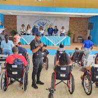 Fundaciones Wheel Chair y Cruz Jiminián entregan sillas de rueda en Puerto Plata y Santiago