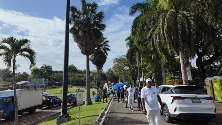 Caminata 5K de la DIDA reúne a cientos en defensa de los derechos de la salud