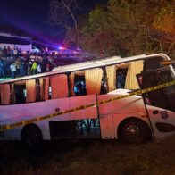 Dos turistas canadienses fallecen en accidente de autobús en la Autovía del Este, en Cumayasa