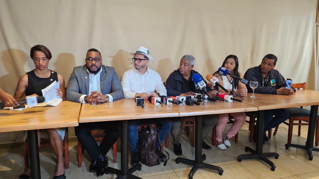 Invasores ocupan área destinada a parque natural en San Cristóbal propiedad de La Chivería