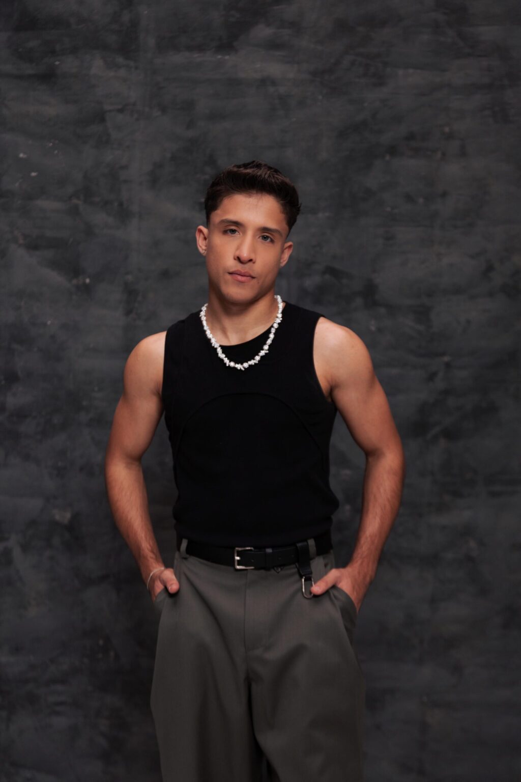 Aron Luix rinde homenaje a sus raíces dominicanas con el lanzamiento de “La Romana”