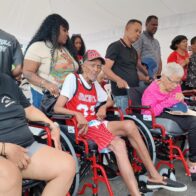 Fundación Cruz Jiminián y Wheelchair Foundation entregan sillas de ruedas a personas de escasos recursos