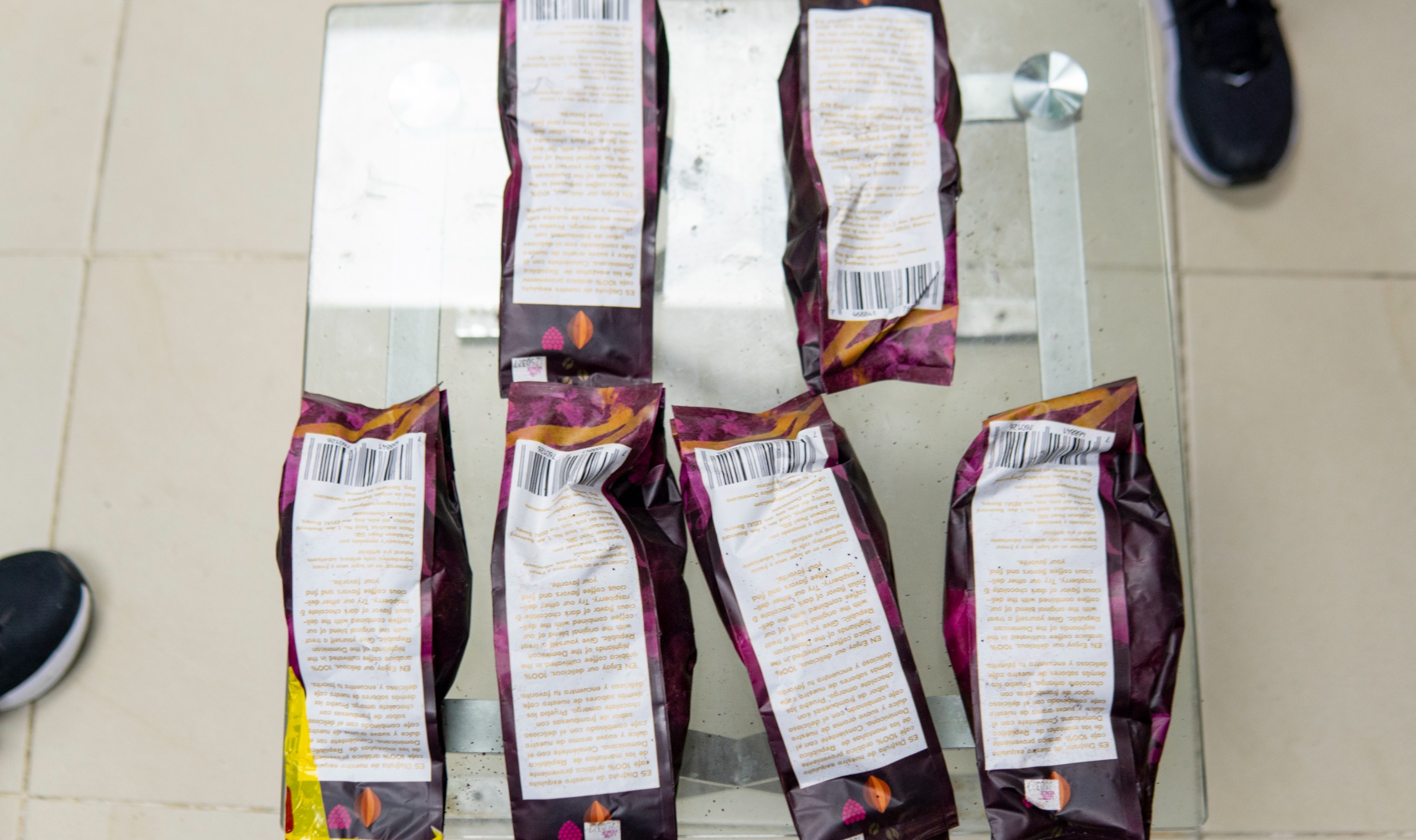 Frustran envío de fundas que aparentaban ser café contaminadas con cocaína
