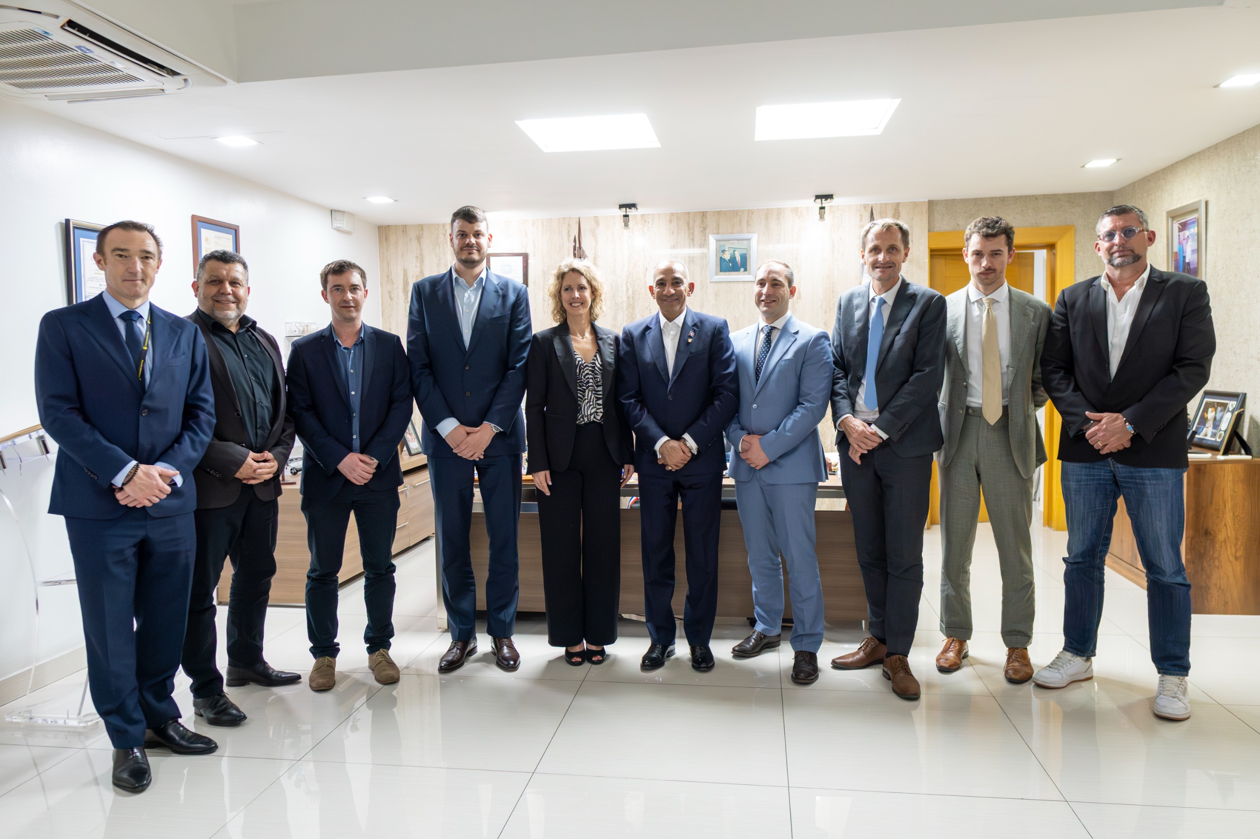 RD y Francia anuncian instalación de academia regional para combatir el narcotráfico en el Caribe
