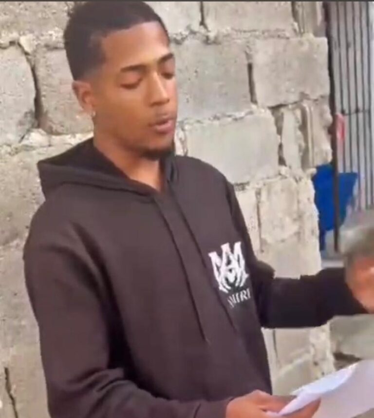 Joven denuncia que aparece con 18 multas de tránsito pese a no tener vehículo ni cédula al momento de las infracciones
