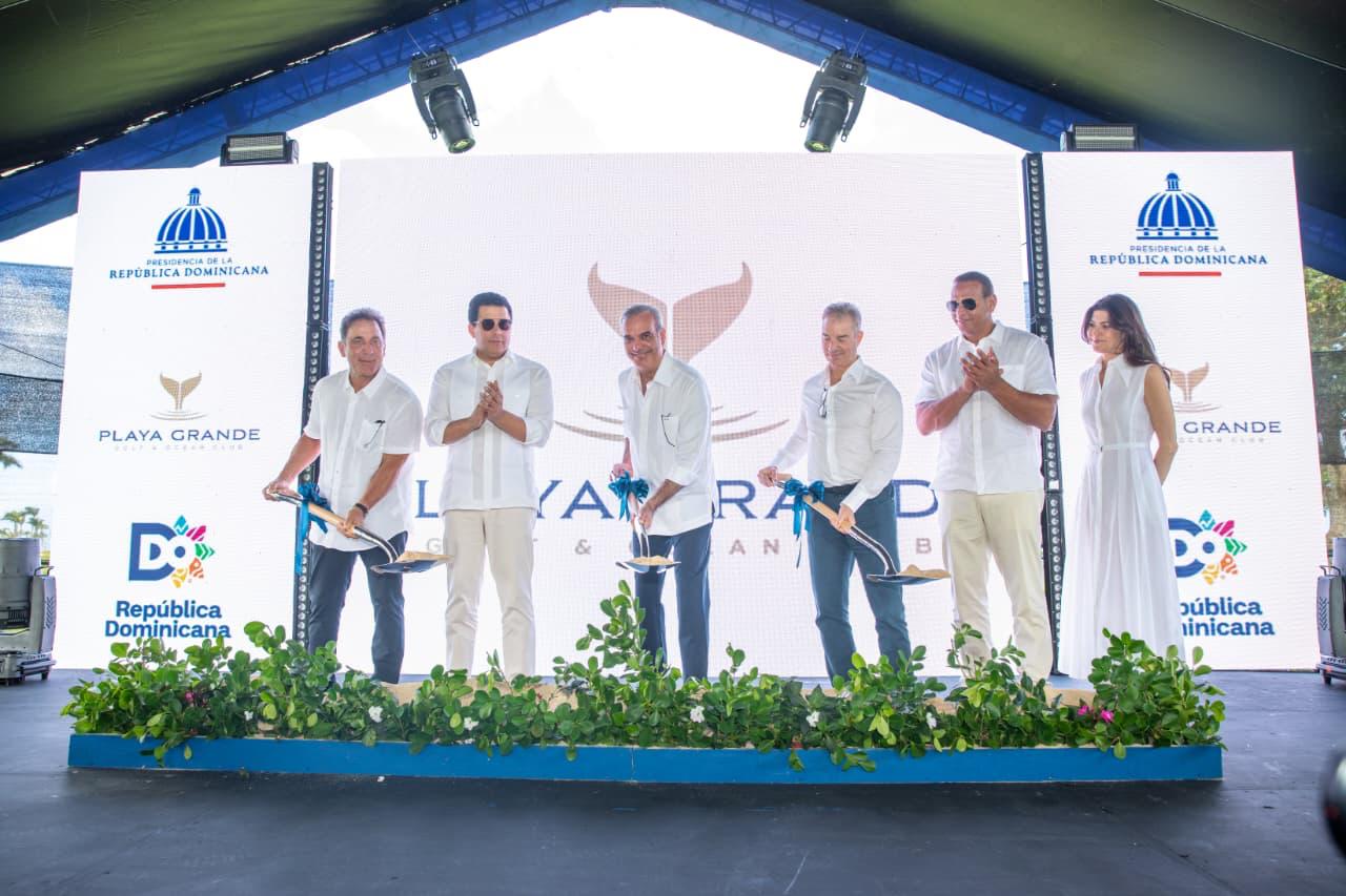 Presidente Abinader y Playa Grande.