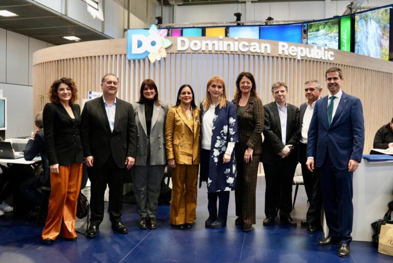 Banreservas identifica nuevas oportunidades inversión turística sostenible en ITB Berlín 2026