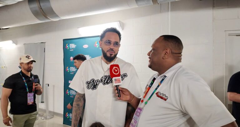 Raphy Pina asegura tener el “corazón dividido” en el Clásico Mundial de Béisbol