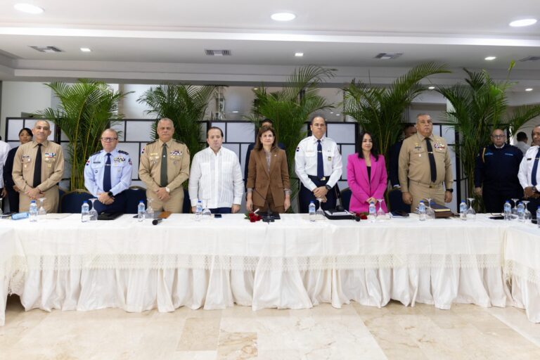Raquel Peña encabeza jornada de evaluación del Plan de Seguridad Ciudadana