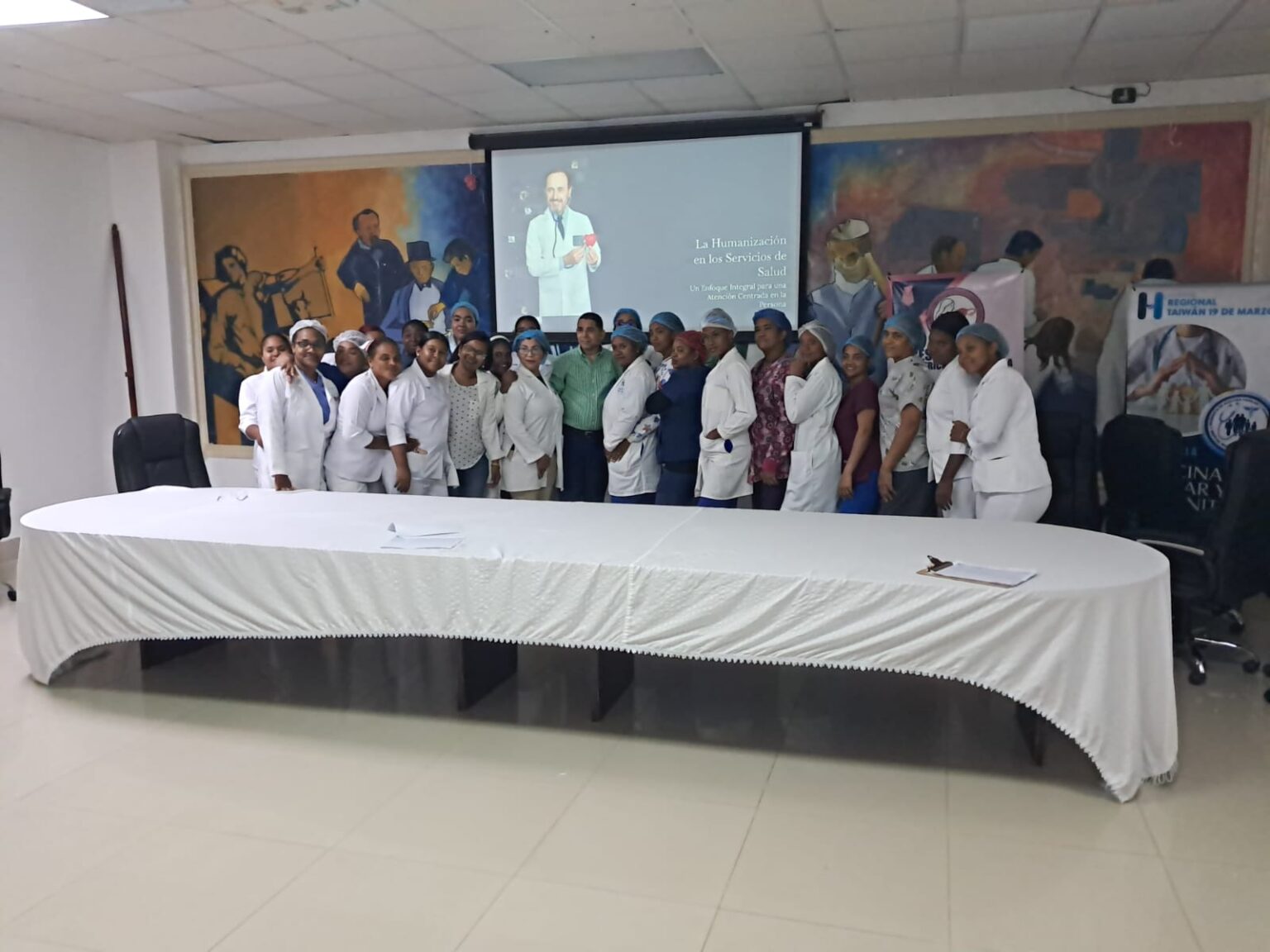 Hospital Regional Taiwán fortalece la humanización en los servicios de salud con capacitación a su personal