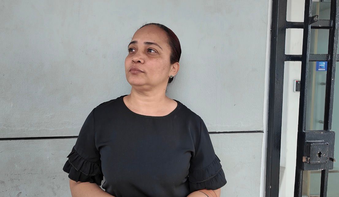 Madre denuncia hijo cumple 20 años de prisión por presunta violación que asegura no cometió