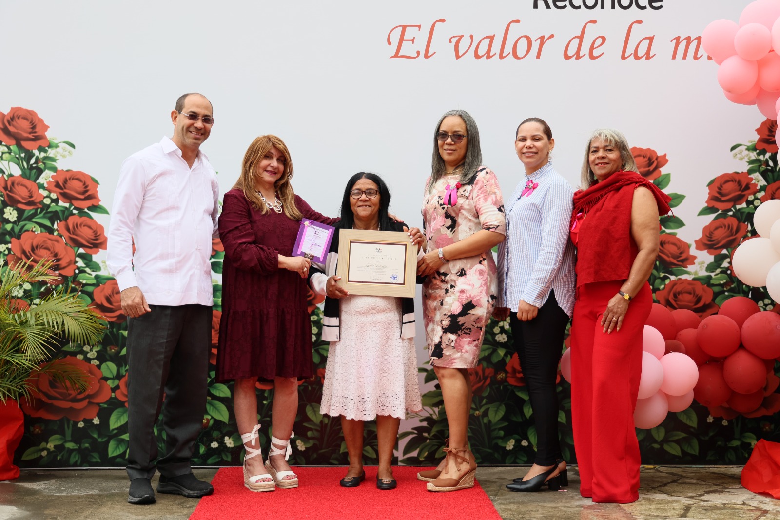 Moncarlo reconoce en Constanza el valor de la mujer en su Día Internacional