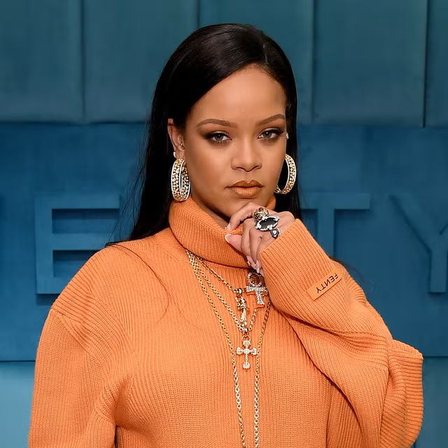 Arrestan a una mujer que tiroteo la casa de Rihanna con ella dentro