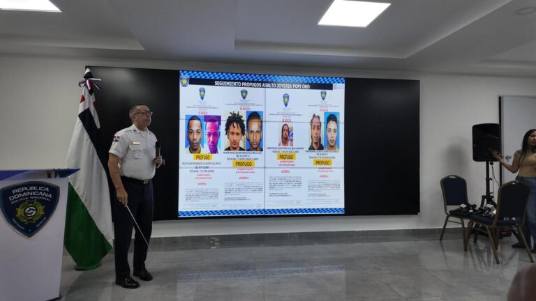 Policía identifica a varios prófugos por asalto a joyería Popi Oro y les pide entregarse