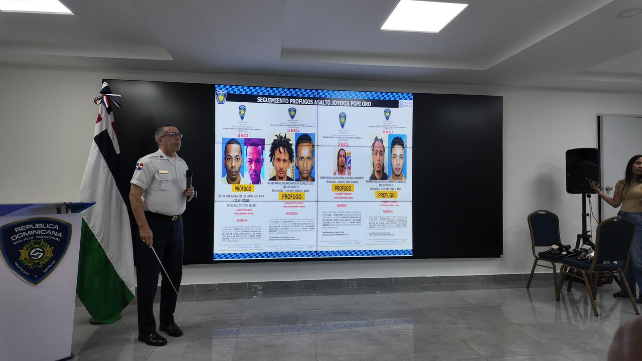 Policía identifica a varios prófugos por asalto a joyería Popi Oro y les pide entregarse