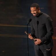 Michael B. Jordan al momento de recibir su premio Oscar a mejor actor principal. Kevin Winter/Getty Images