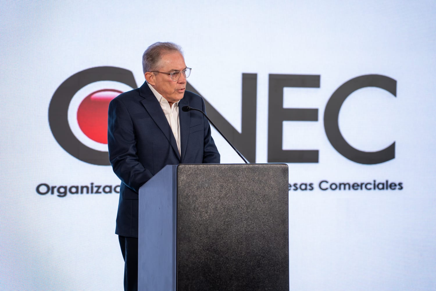 El presidente de la Organización Nacional de Empresas Comerciales, Inc. (ONEC), Ernesto Martínez.