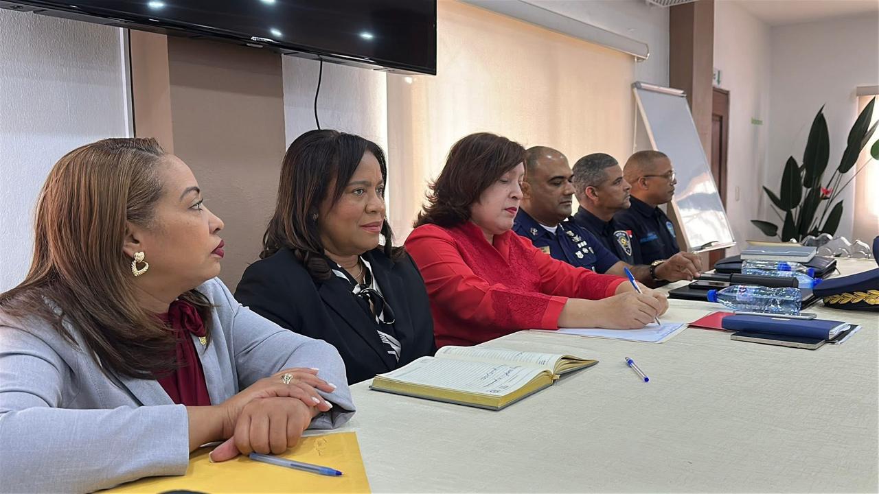 Bonao fortalece la seguridad ciudadana con mesa de diálogo entre autoridades y comunidad