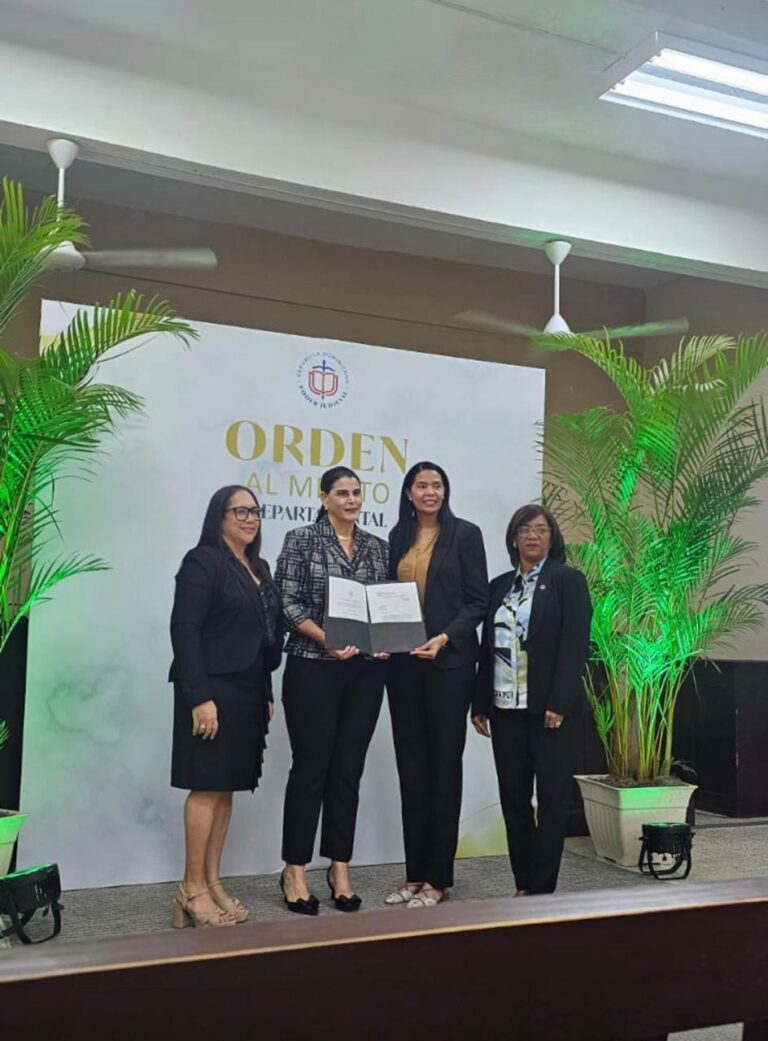 Jueza Dajabonera Maritza Marisol Reynoso recibe el premio Orden al Mérito Judicial; Máxima distinción otorgada por el Poder Judicial