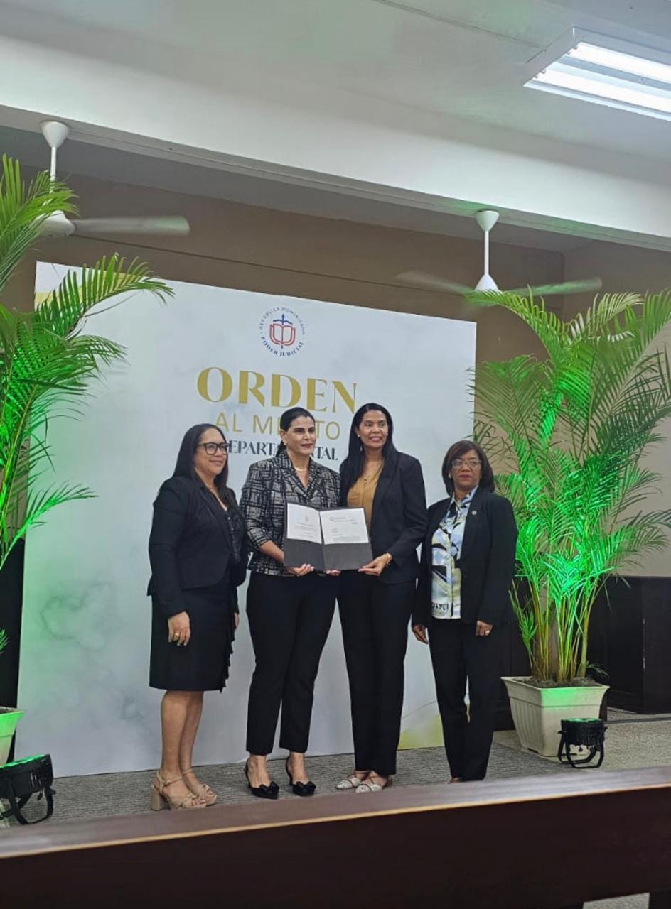 Jueza Dajabonera Maritza Marisol Reynoso recibe el premio Orden al Mérito Judicial; Máxima distinción otorgada por el Poder Judicial