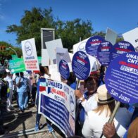 Enfermeras protestan frente al Palacio Nacional en busca de cumplimiento de acuerdos laborales